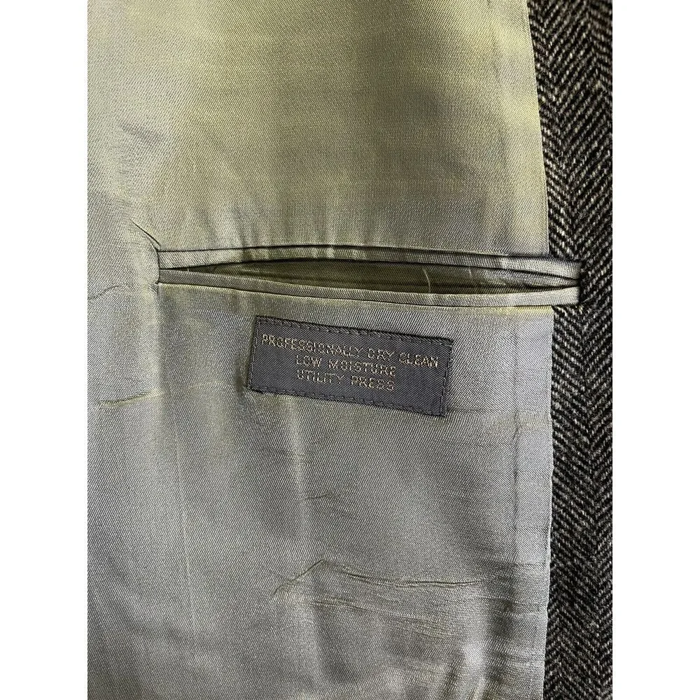 Oakton Men's Black/Gray Herringbone Blazer 44R Lined Tailored In U.S.A $395‎